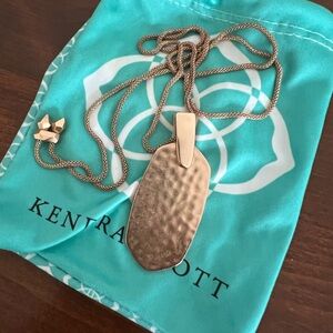 Kendra Scott necklace